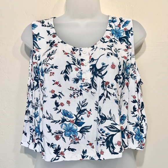 Cooperative | UO Floral Cropped Floaty Tank Top - Picture 2 of 6